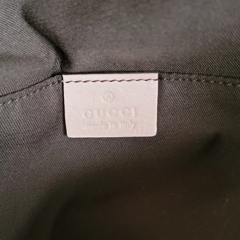 New with Tag attached Gucci Beige GG Canvas Tote with Pastel Pink & Blue Straps - Picture 15 of 16